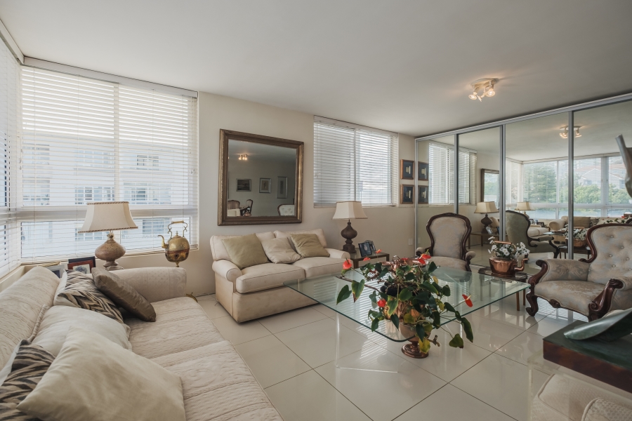 To Let 2 Bedroom Property for Rent in Three Anchor Bay Western Cape